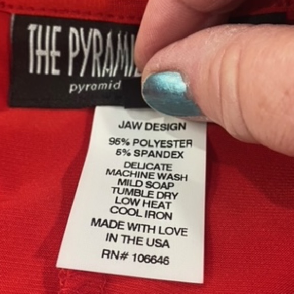 The Pyramid Collection Red Tunis Top - Picture 12 of 13